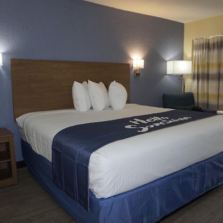 Days Inn By Wyndham Apopka/Orlando Exterior photo