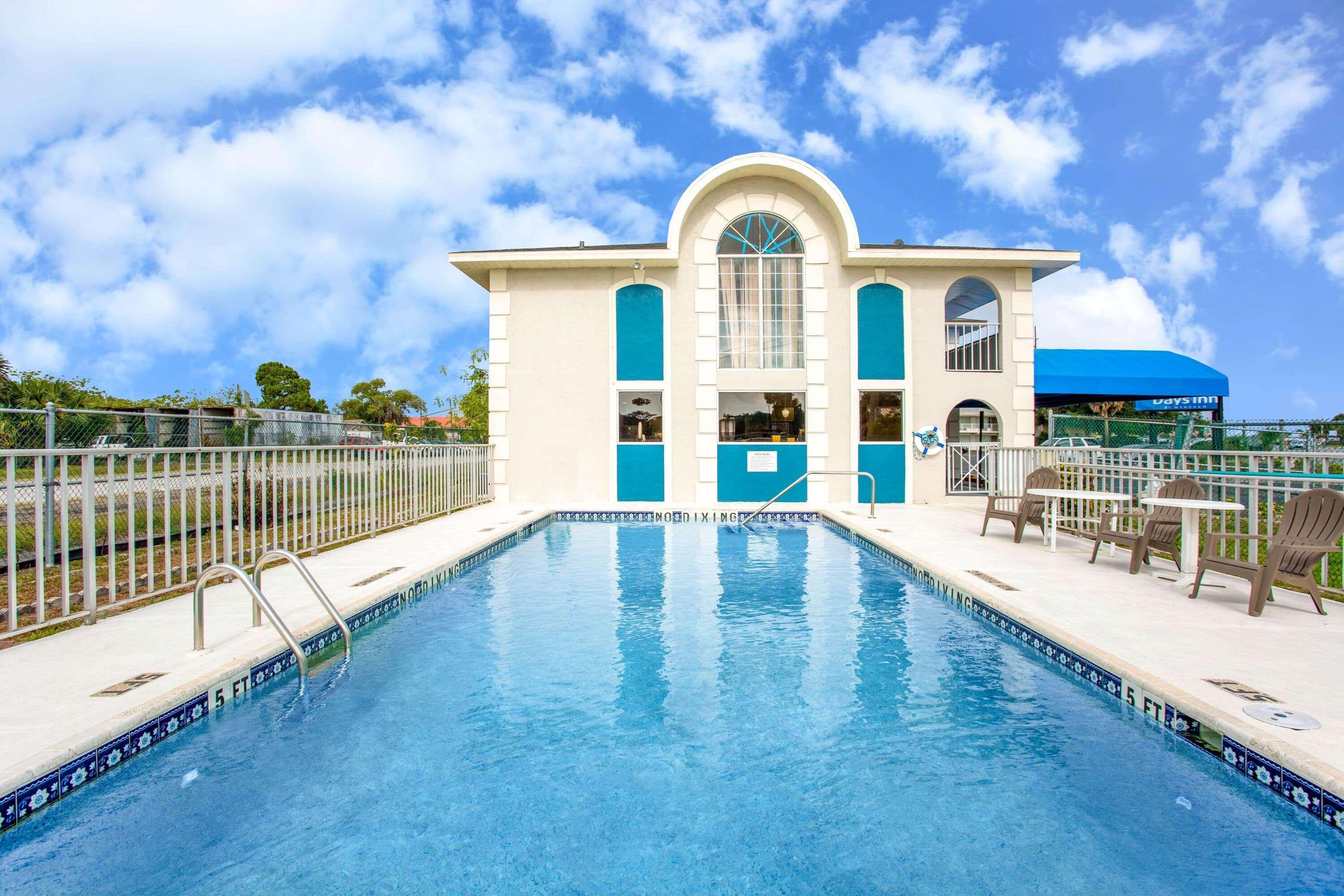 Days Inn By Wyndham Apopka/Orlando Exterior photo