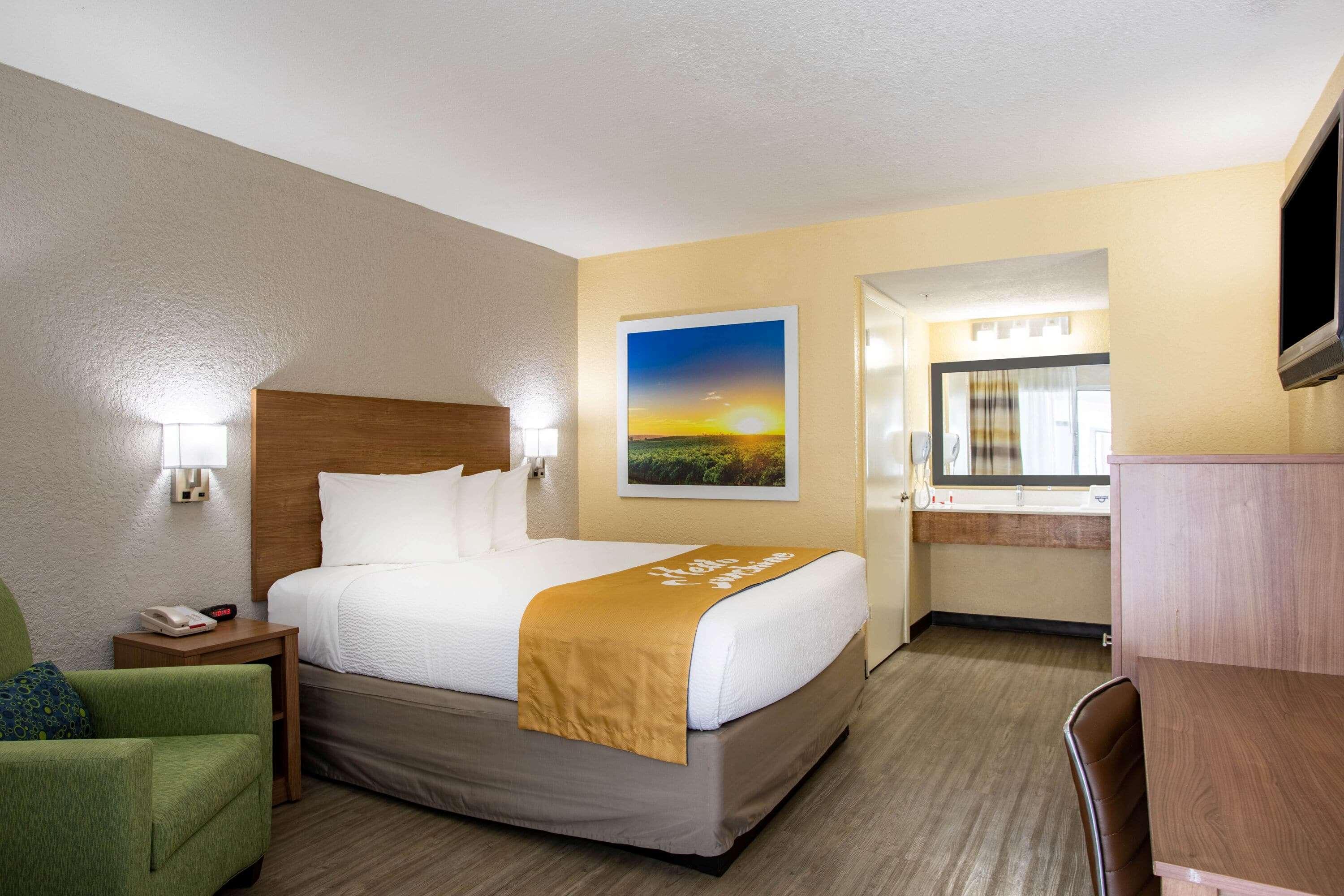 Days Inn By Wyndham Apopka/Orlando Exterior photo