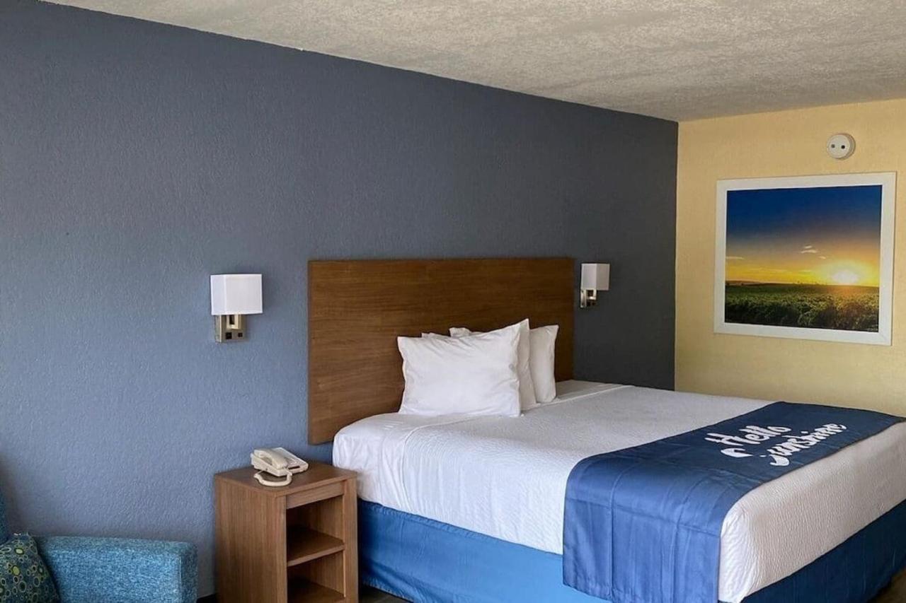 Days Inn By Wyndham Apopka/Orlando Exterior photo